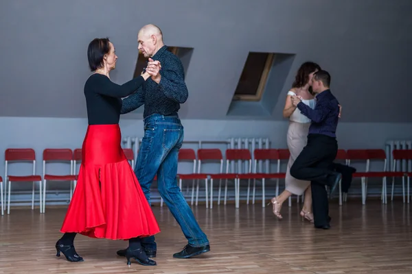 Esta Noche